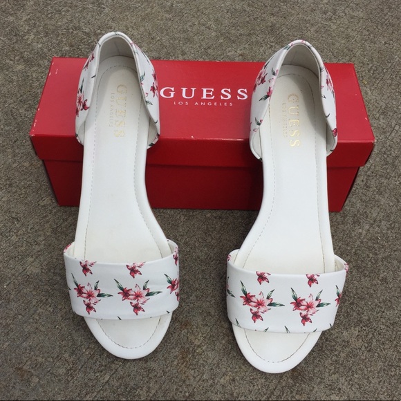Guess Shoes - Guess open toe sandals/flats
